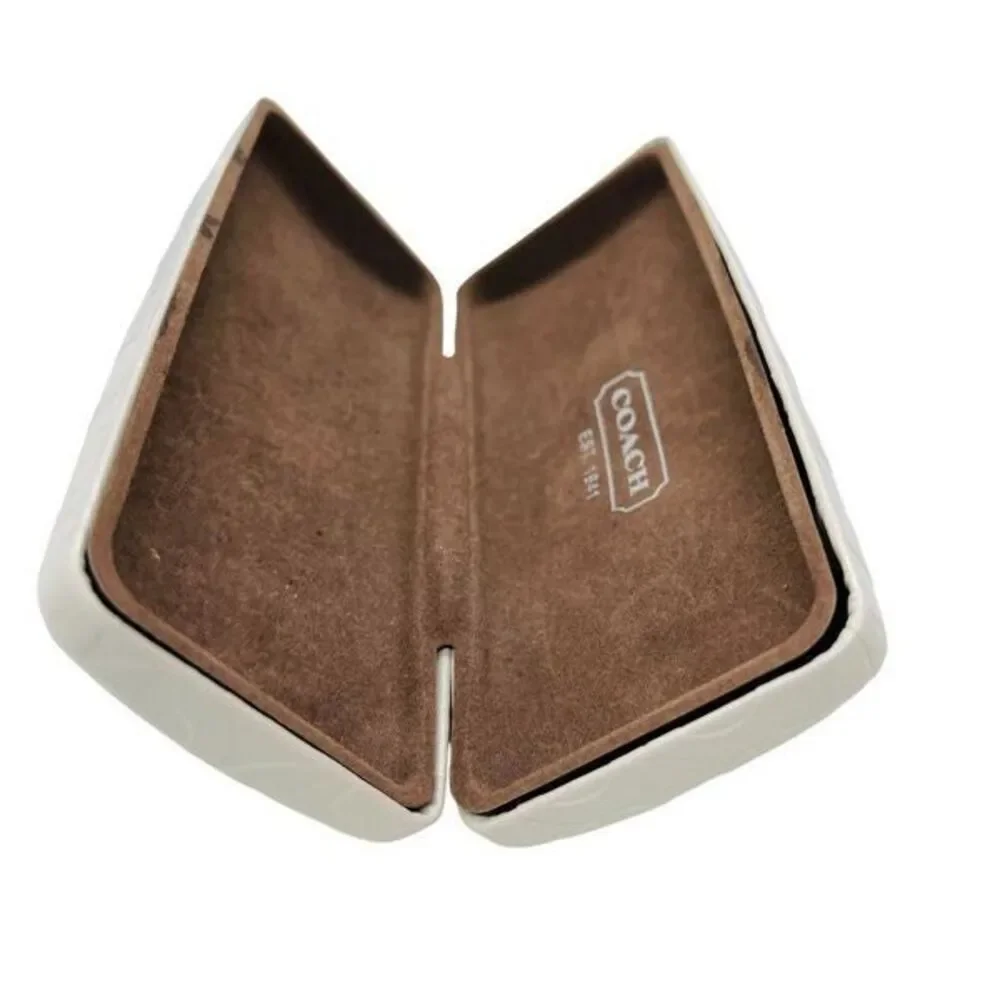 COACH White Embossed Leather Eyeglasses Sunglasses Hard Clamshell Case